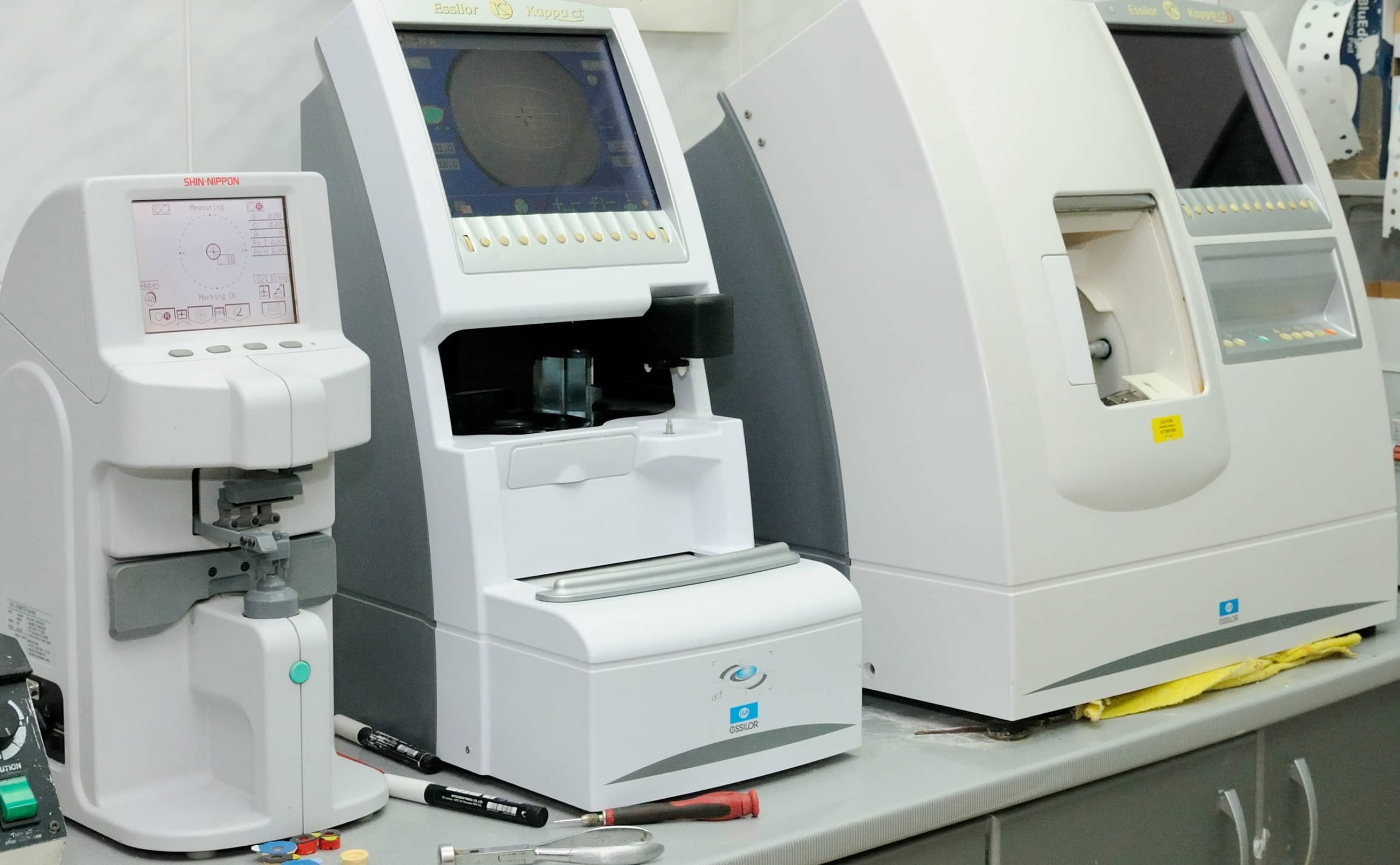 Станок обработки линз